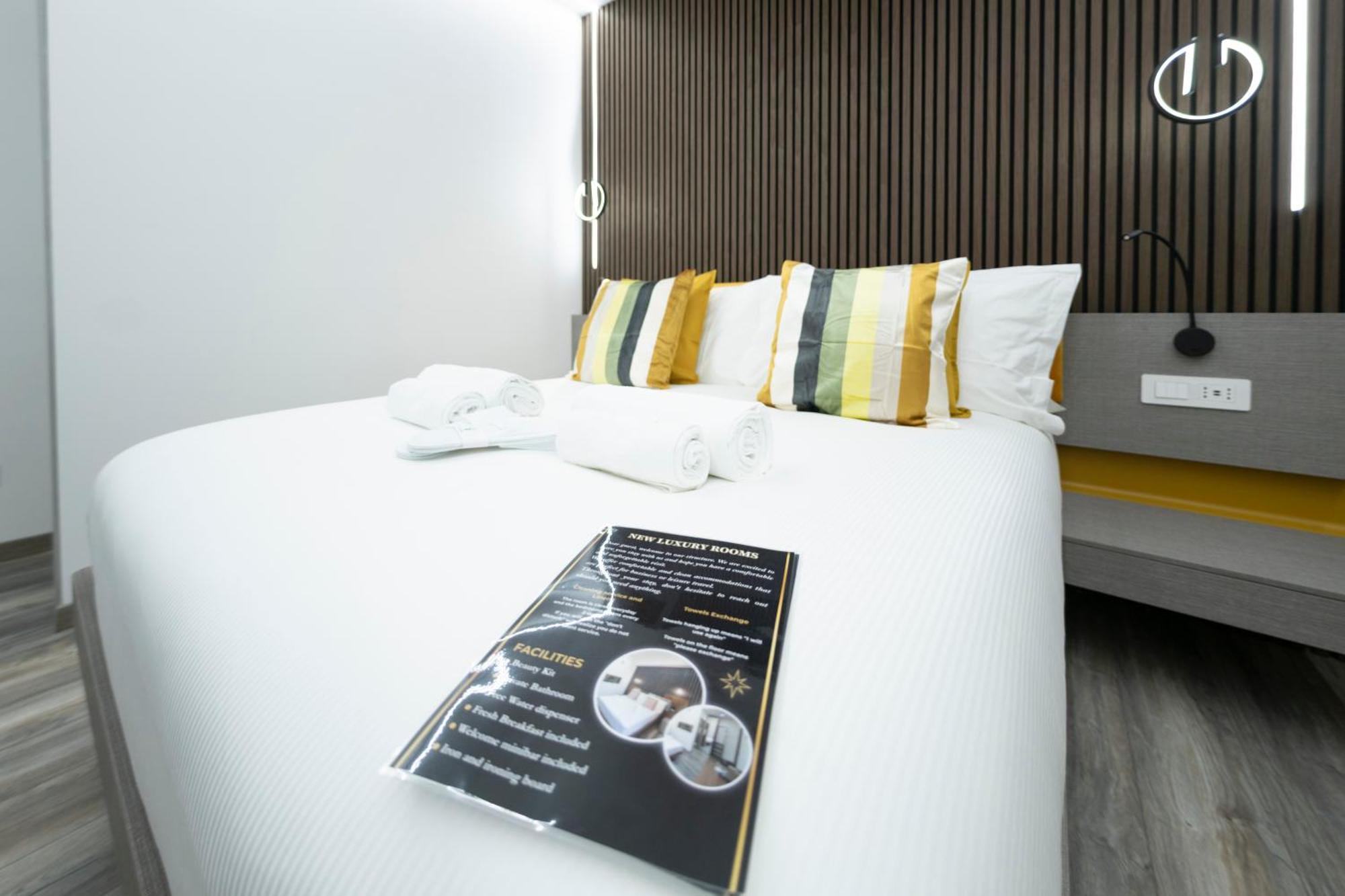 New Luxury Rooms 로마 외부 사진