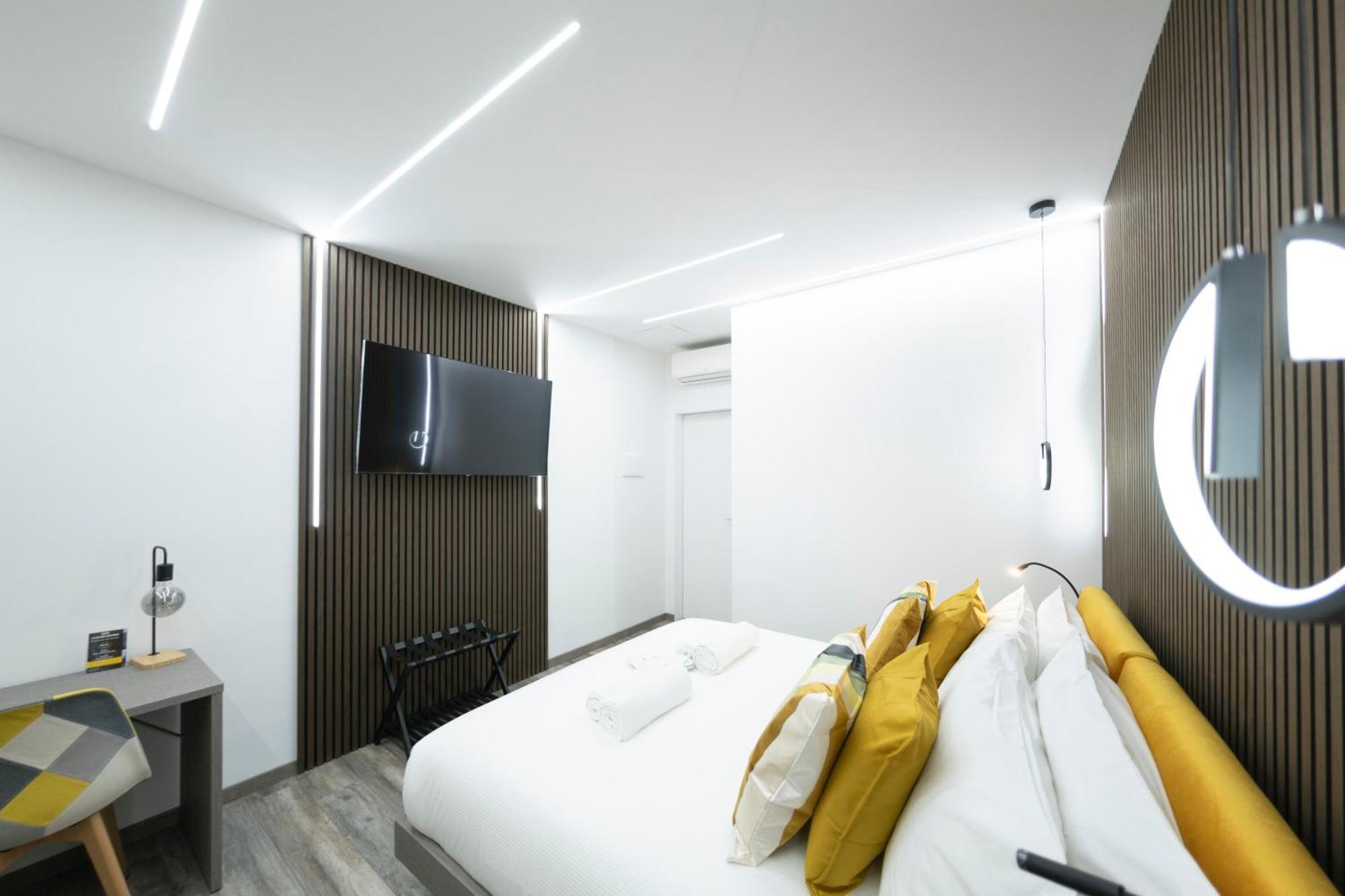 New Luxury Rooms 로마 외부 사진